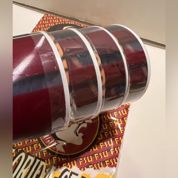 NWT LOT OF FLORIDA STATE PARTY SUPPLIES. - Picture 4 of 9